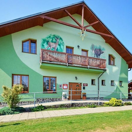 Restaurace a penzion Kamenec Jilešovice Esterno foto
