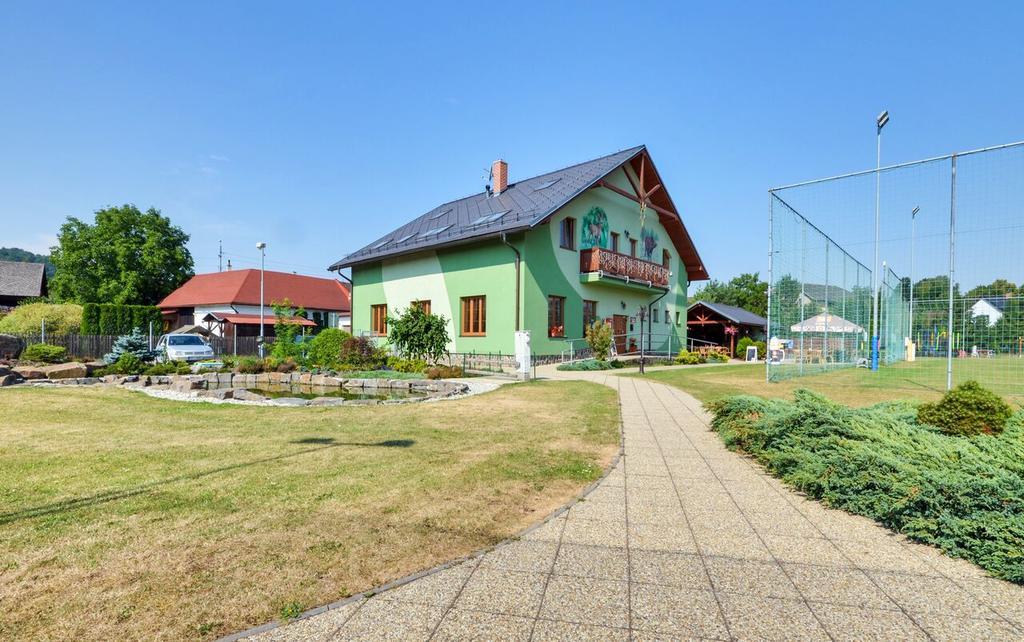 Restaurace a penzion Kamenec Jilešovice Esterno foto